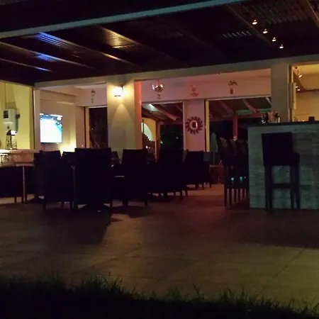 Aparthotel Maria Lambis